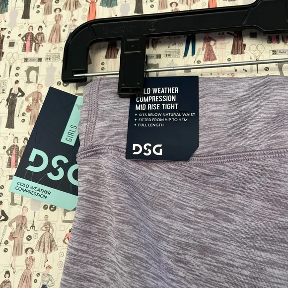 NWT DSG Compression tights  🖤 - Picture 4 of 7